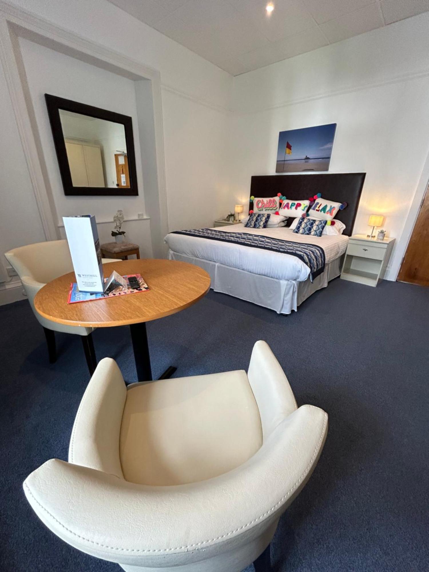 เวสต์ฮิลล์ คันทรี่ โฮเต็ล Hotel Saint Helier ภายนอก รูปภาพ