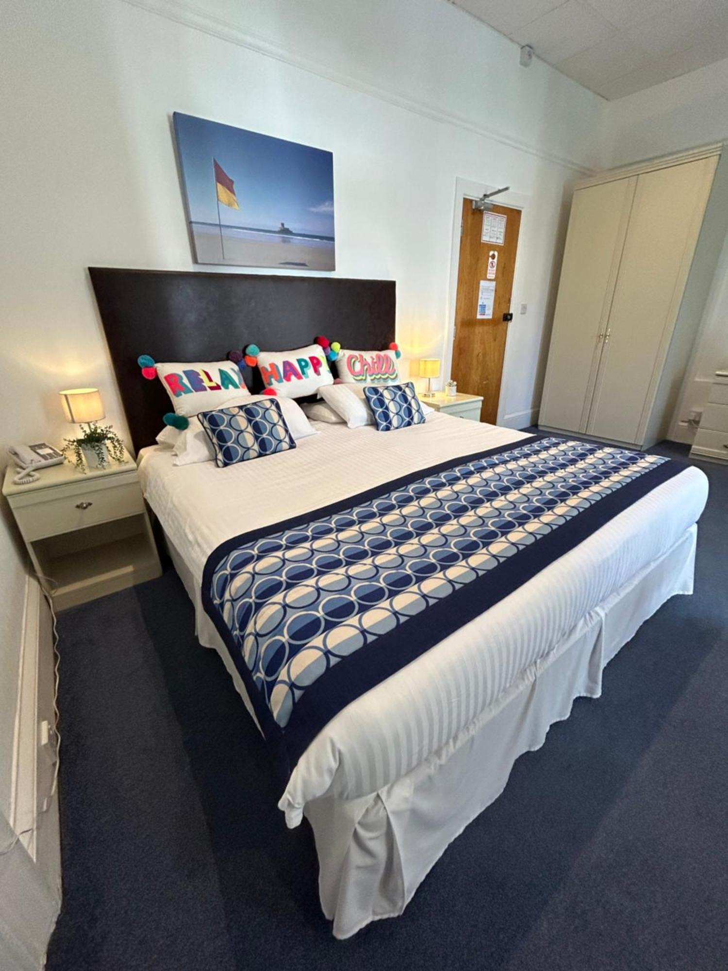 เวสต์ฮิลล์ คันทรี่ โฮเต็ล Hotel Saint Helier ภายนอก รูปภาพ