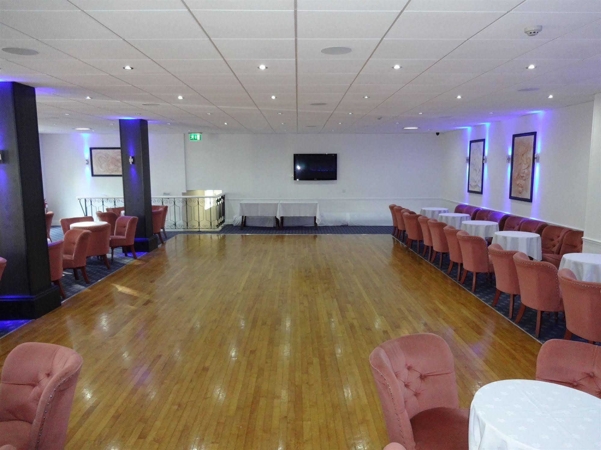 เวสต์ฮิลล์ คันทรี่ โฮเต็ล Hotel Saint Helier ภายนอก รูปภาพ